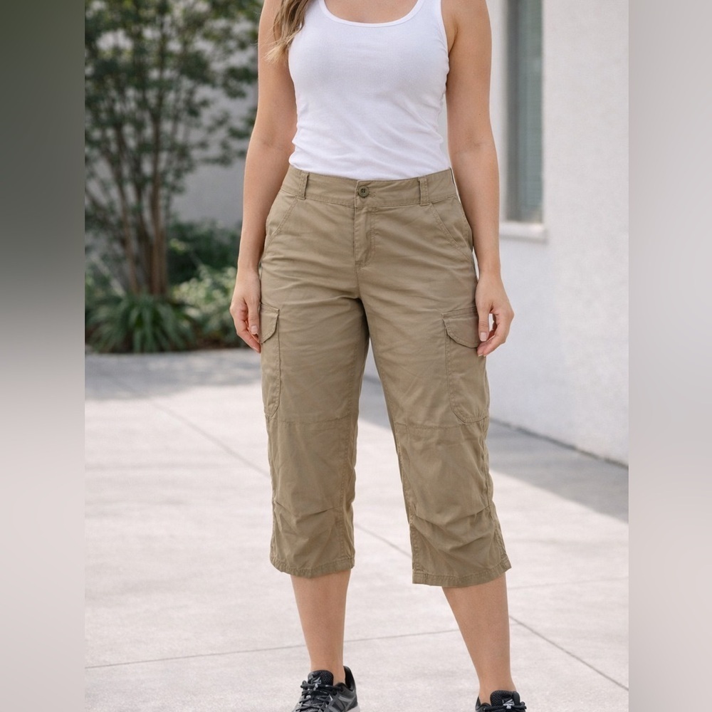 North face  cargo capris 6